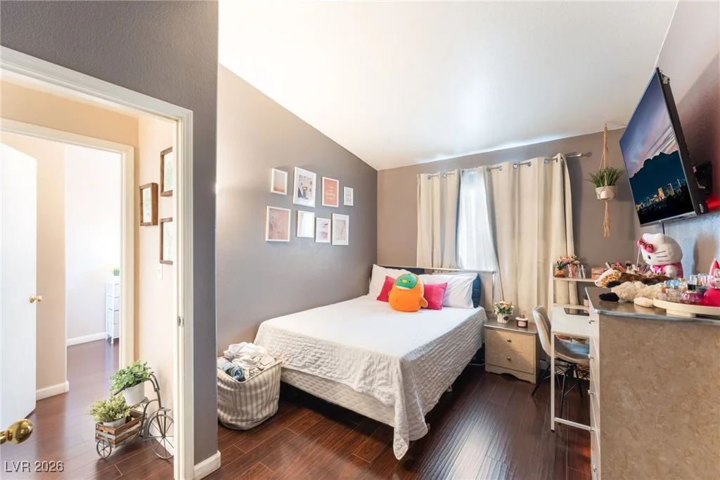 5330 Charleston, Las Vegas, NV 89142