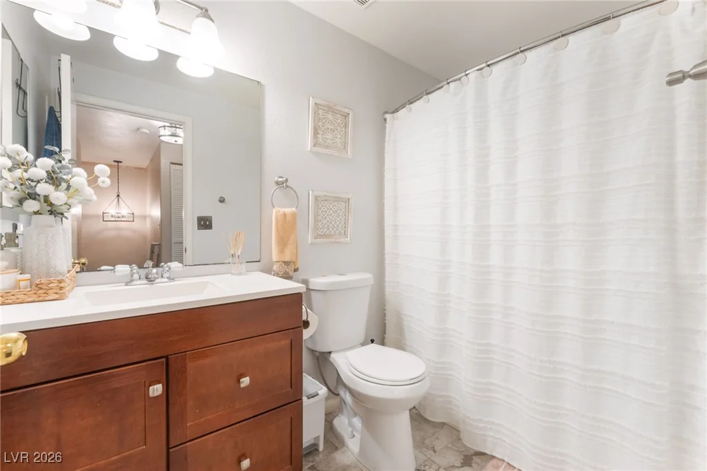 5330 Charleston, Las Vegas, NV 89142
