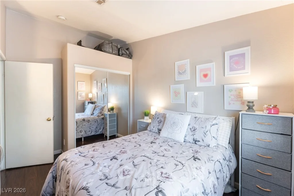 5330 Charleston, Las Vegas, NV 89142