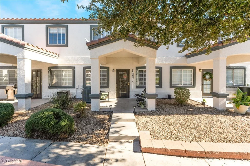 5330 Charleston, Las Vegas, NV 89142