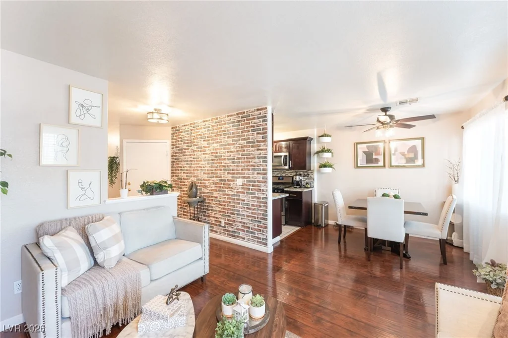 5330 Charleston, Las Vegas, NV 89142