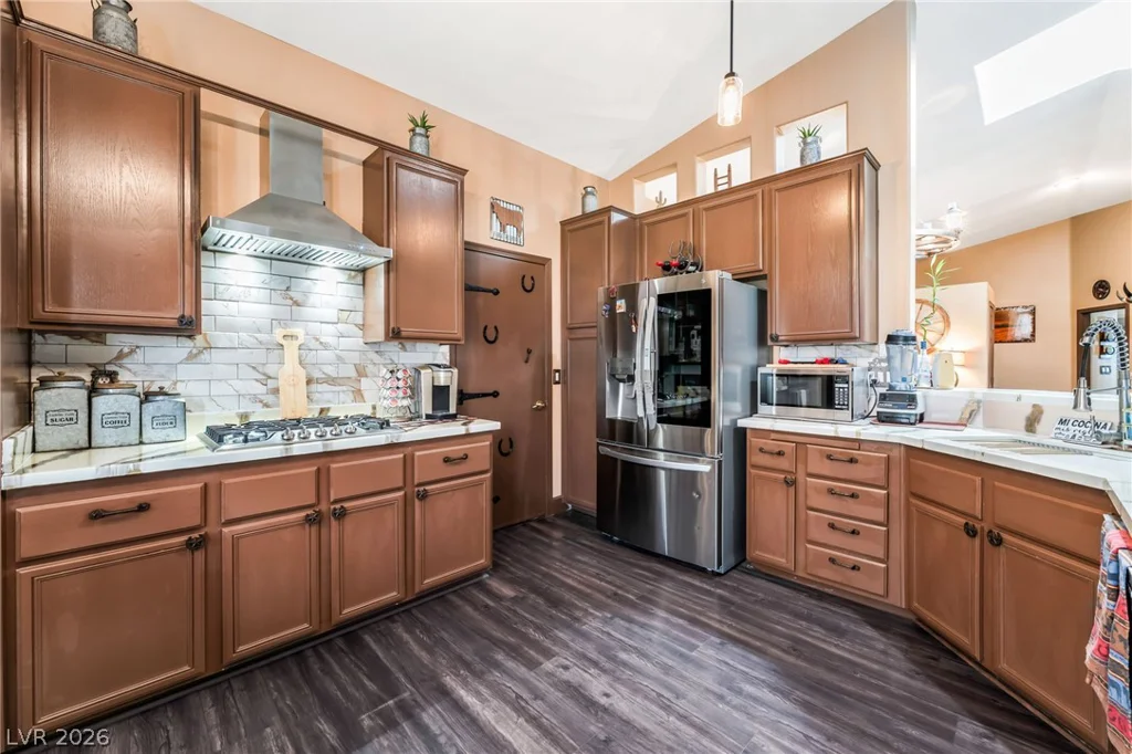 6551 Caddington, Las Vegas, NV 89110