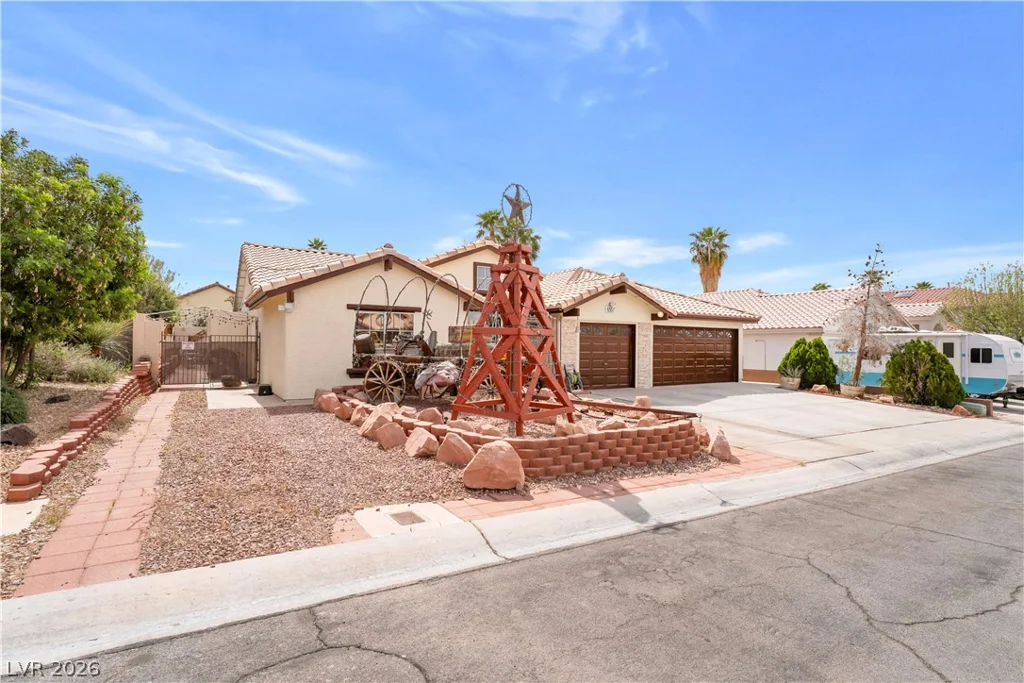 6551 Caddington, Las Vegas, NV 89110