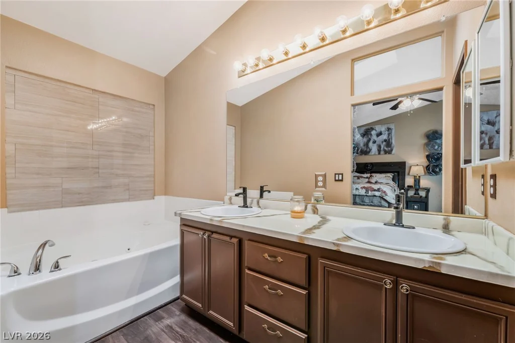 6551 Caddington, Las Vegas, NV 89110