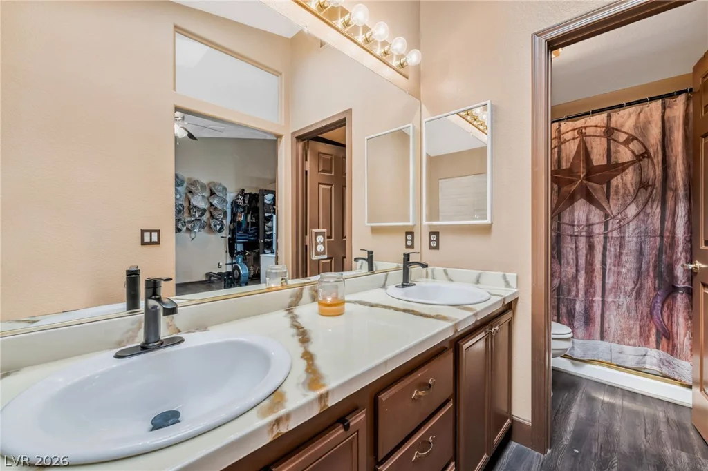 6551 Caddington, Las Vegas, NV 89110