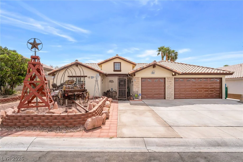 6551 Caddington, Las Vegas, NV 89110