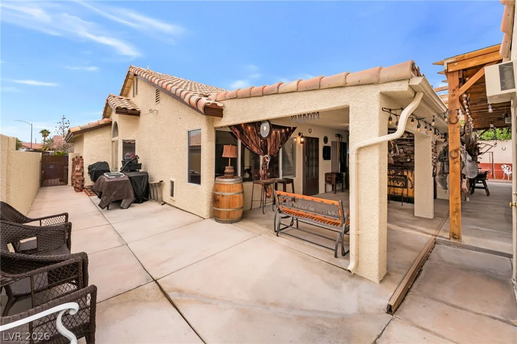 6551 Caddington, Las Vegas, NV 89110