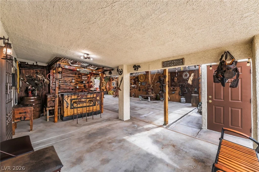 6551 Caddington, Las Vegas, NV 89110