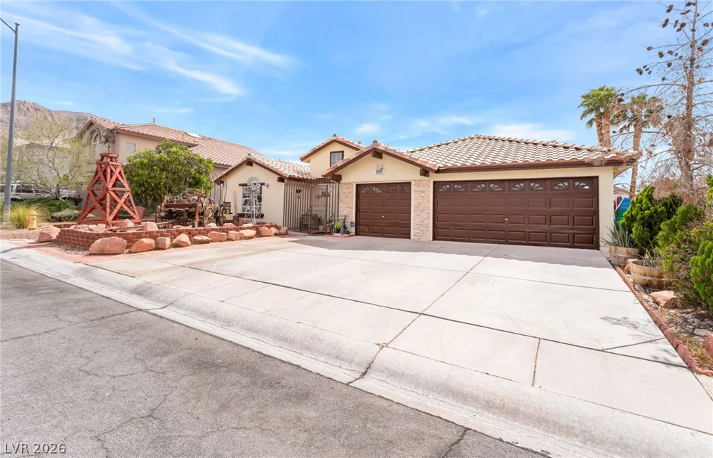 6551 Caddington, Las Vegas, NV 89110