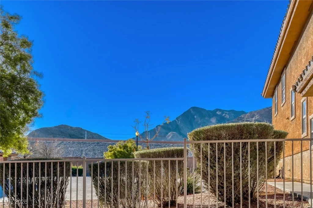 10480 Tuscany Rose, Las Vegas, NV 89129