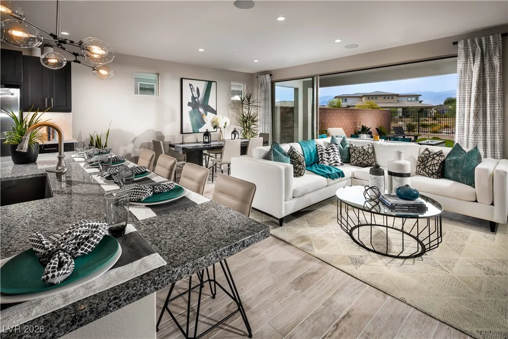 10199 Redwood Desert, Las Vegas, NV 89143