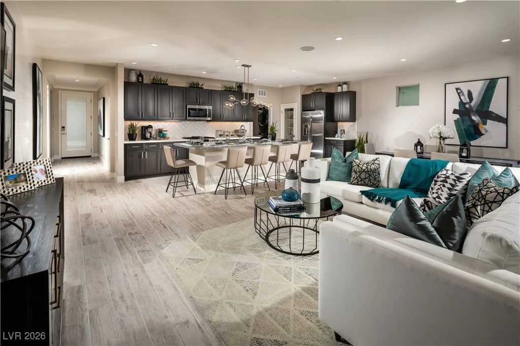 10199 Redwood Desert, Las Vegas, NV 89143