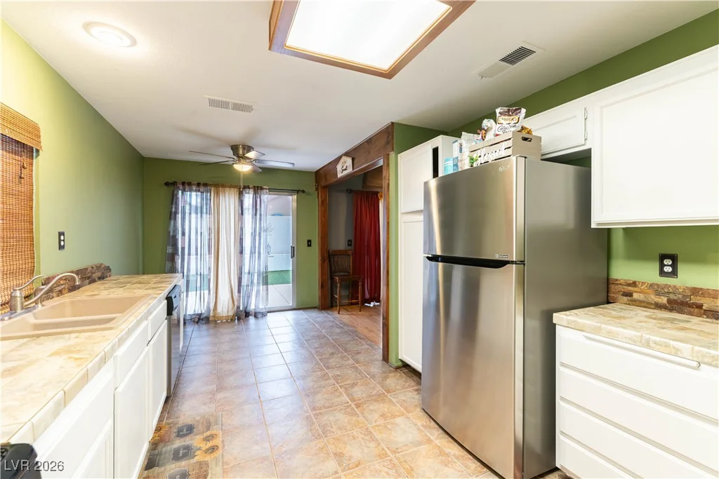 7095 Orange Grove, Las Vegas, NV 89119