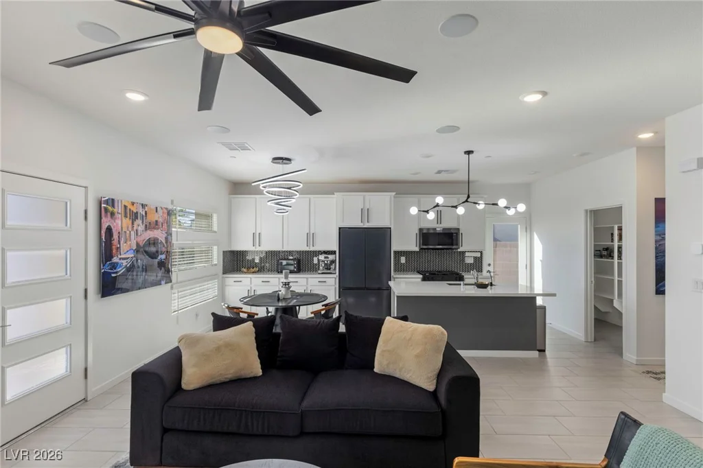 900 Carlton Terrace, Las Vegas, NV 89138