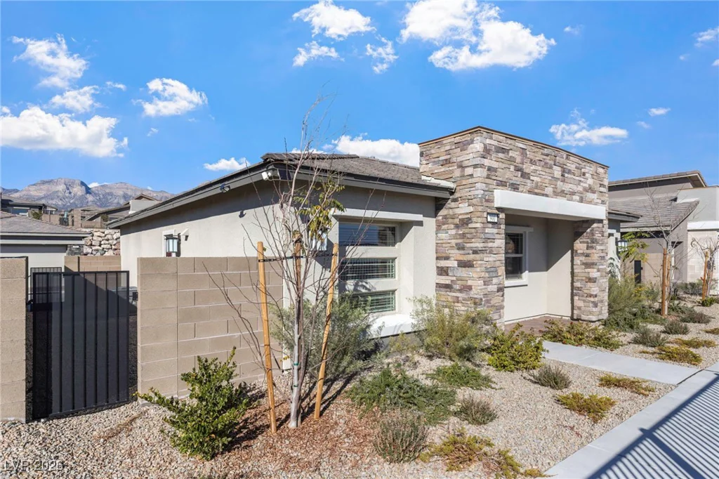 900 Carlton Terrace, Las Vegas, NV 89138