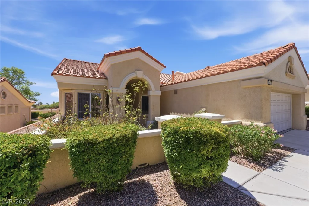 10527 Mission Lakes, Las Vegas, NV 89134