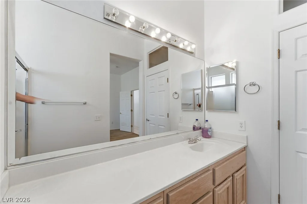 10527 Mission Lakes, Las Vegas, NV 89134