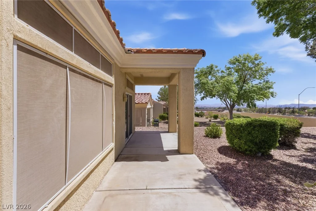 10527 Mission Lakes, Las Vegas, NV 89134