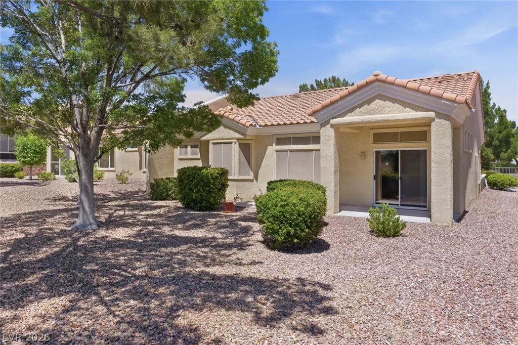 10527 Mission Lakes, Las Vegas, NV 89134