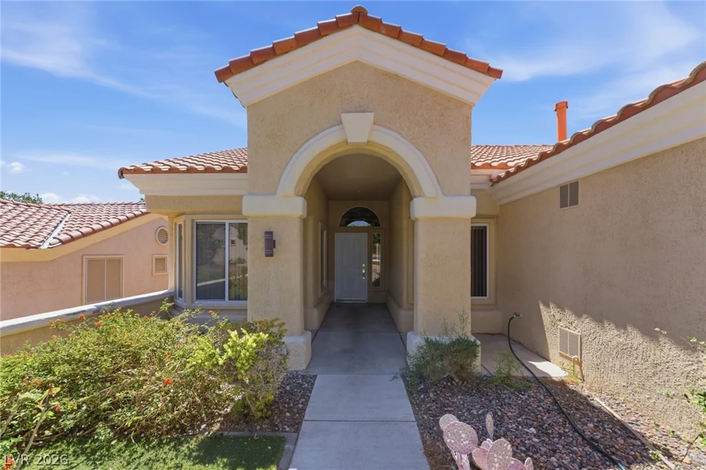 10527 Mission Lakes, Las Vegas, NV 89134