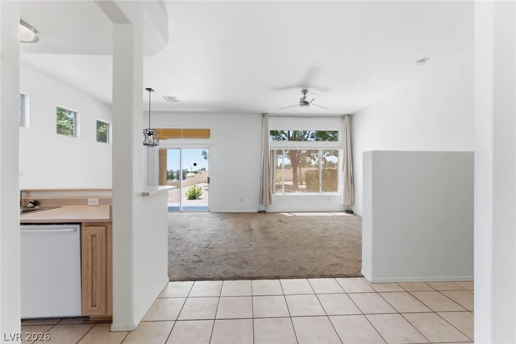 10527 Mission Lakes, Las Vegas, NV 89134