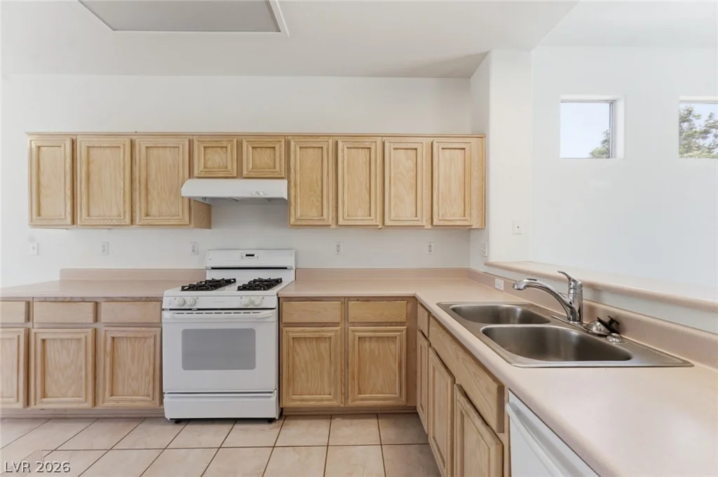 10527 Mission Lakes, Las Vegas, NV 89134