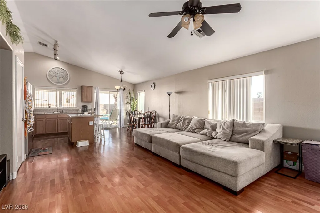 4504 Grotto, North Las Vegas, NV 89031