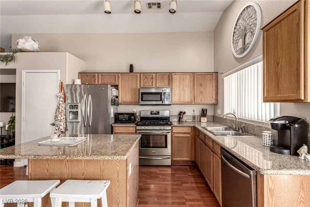 4504 Grotto, North Las Vegas, NV 89031
