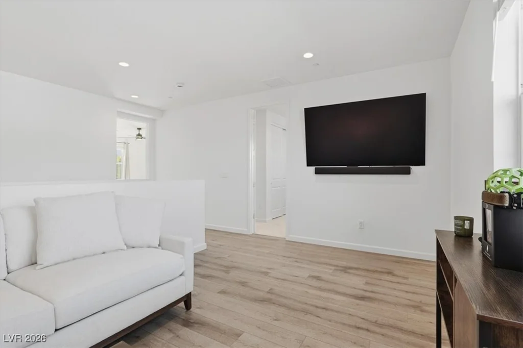 10173 Pleasant Knoll, Las Vegas, NV 89166