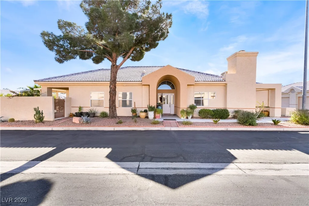 412 Fallwood, Las Vegas, NV 89107