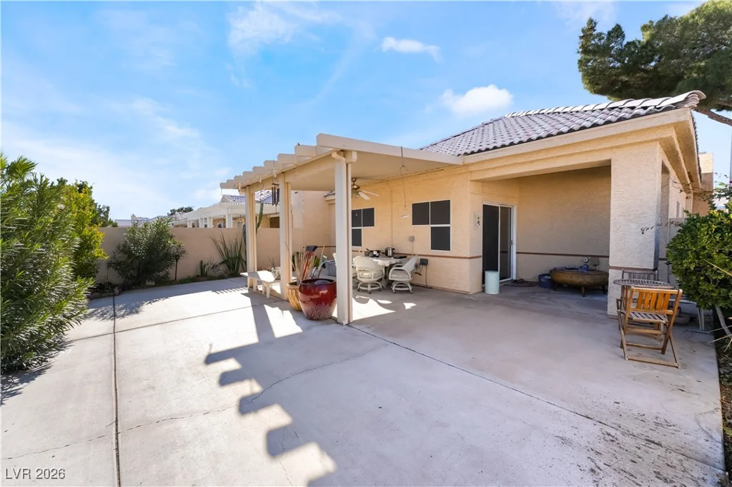 412 Fallwood, Las Vegas, NV 89107