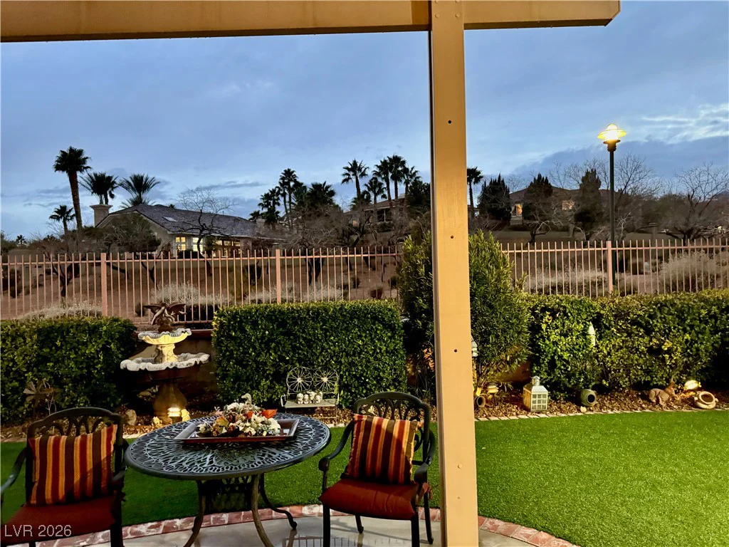 2201 Scarlet Rose, Las Vegas, NV 89134