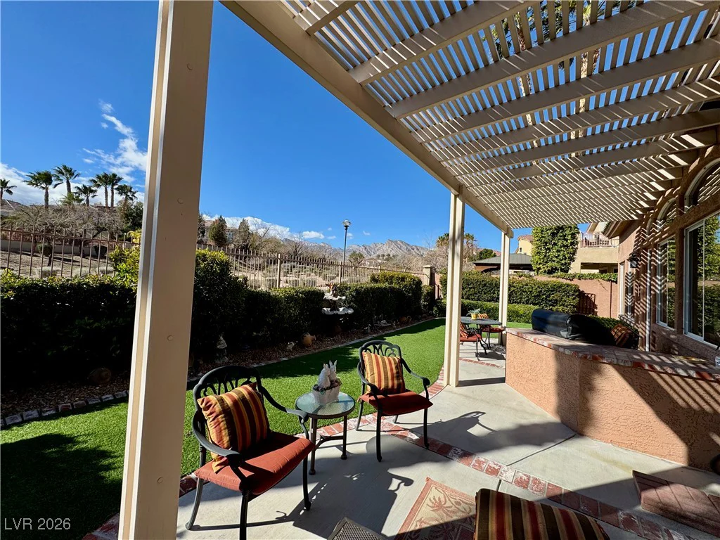 2201 Scarlet Rose, Las Vegas, NV 89134