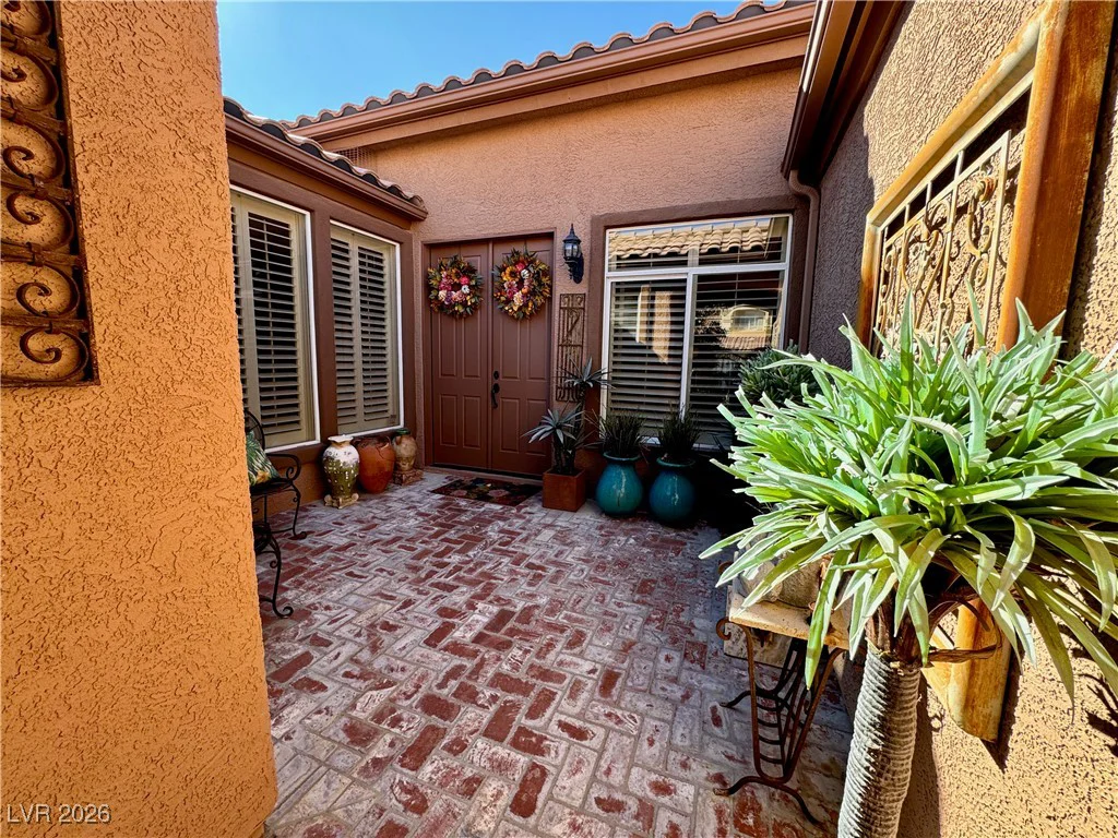 2201 Scarlet Rose, Las Vegas, NV 89134