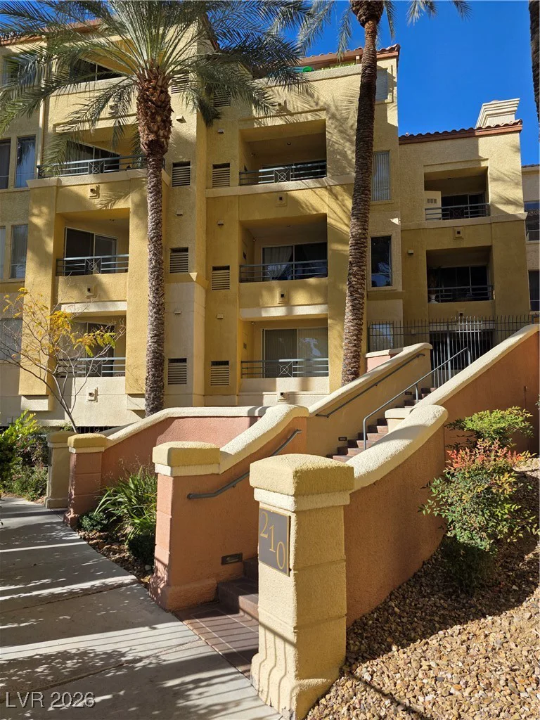 210 Flamingo, Las Vegas, NV 89169