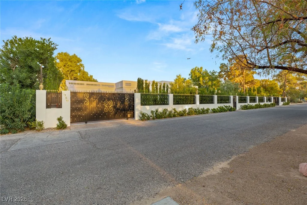 5950 Winding Canyon, Las Vegas, NV 89120