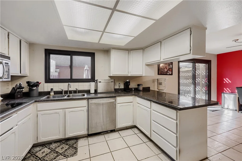 4180 Flamingo Crest, Las Vegas, NV 89121
