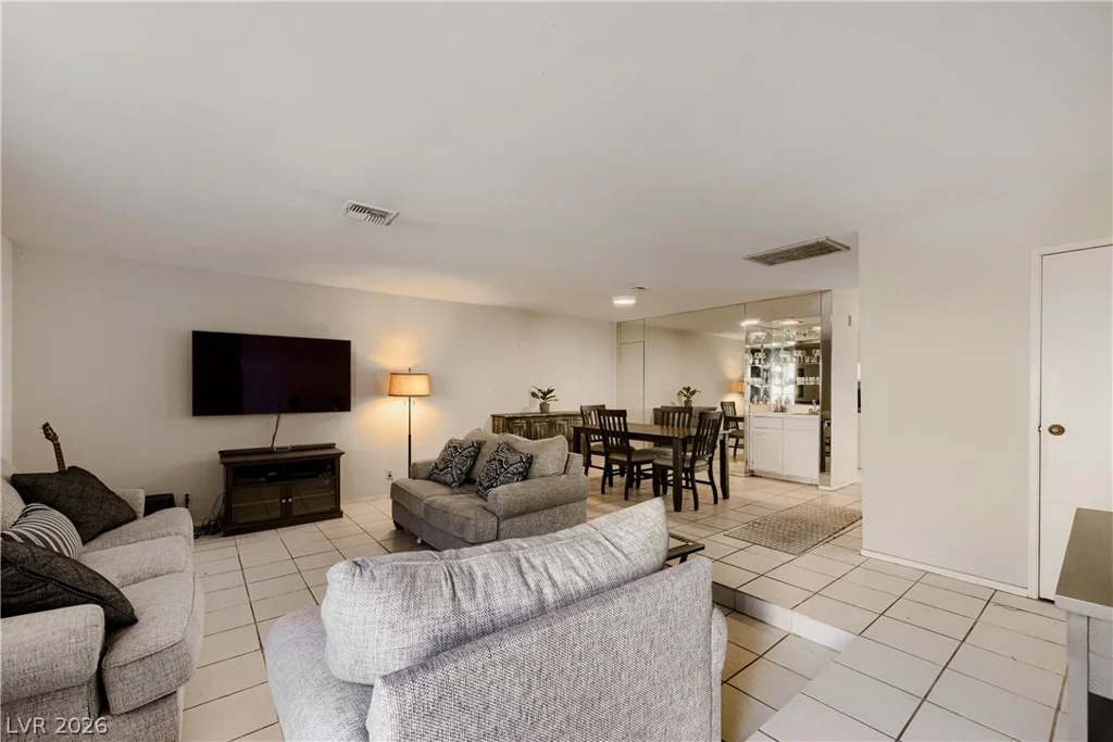 4180 Flamingo Crest, Las Vegas, NV 89121