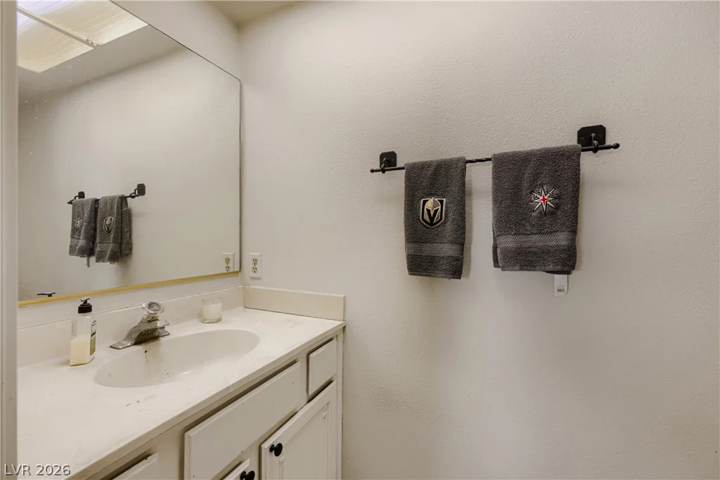 4180 Flamingo Crest, Las Vegas, NV 89121