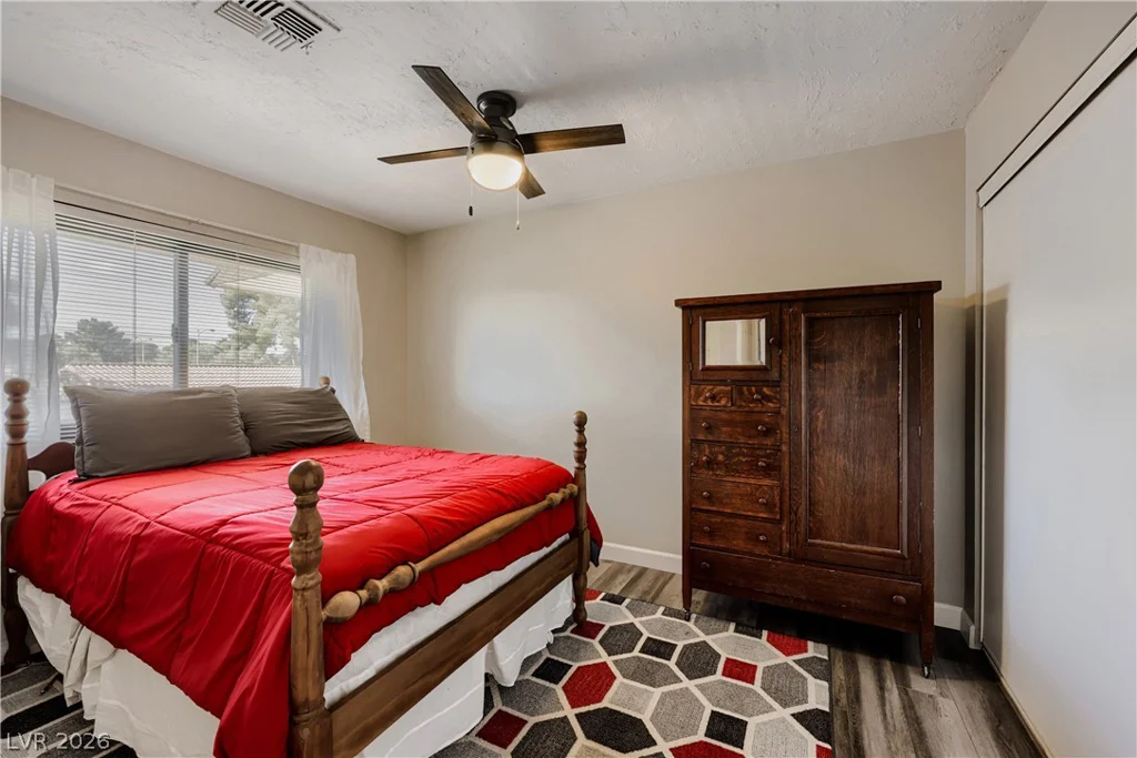 4180 Flamingo Crest, Las Vegas, NV 89121