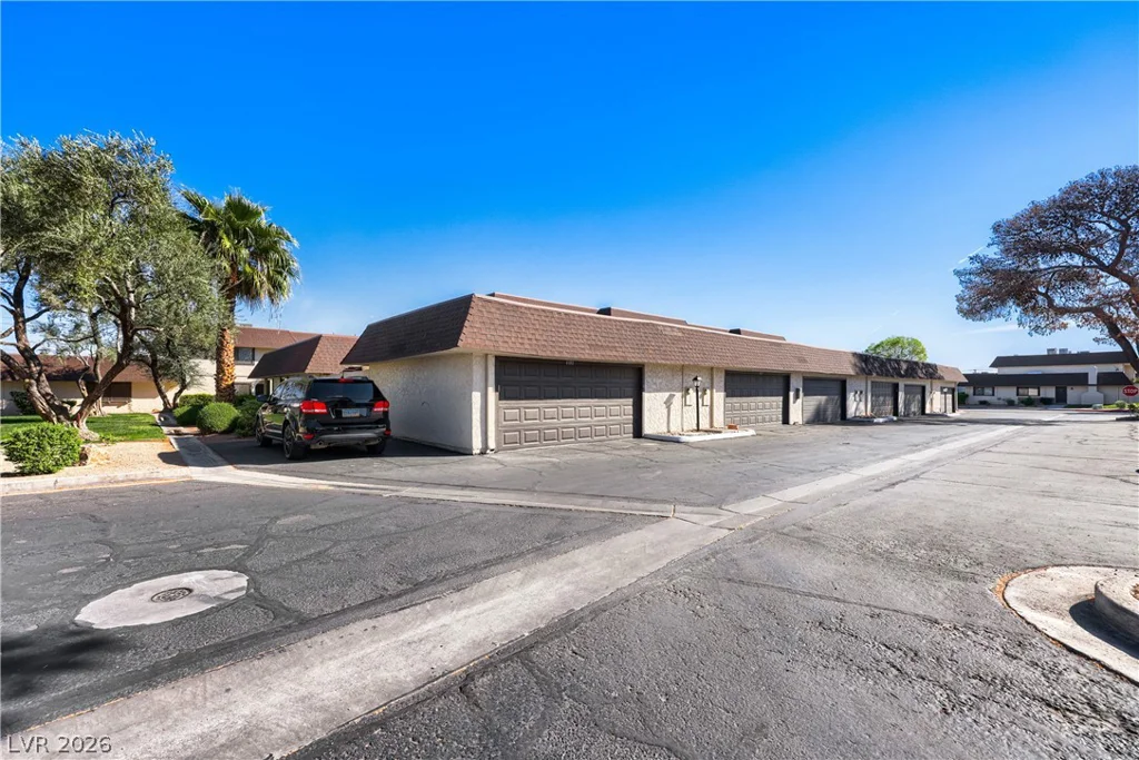 4180 Flamingo Crest, Las Vegas, NV 89121