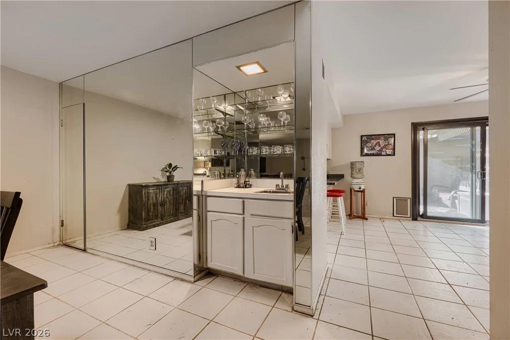 4180 Flamingo Crest, Las Vegas, NV 89121