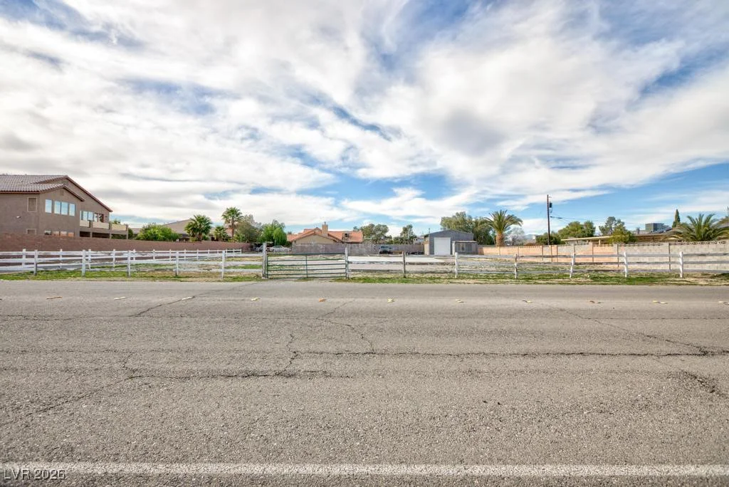 s Rodgers St, Las Vegas, NV 89139