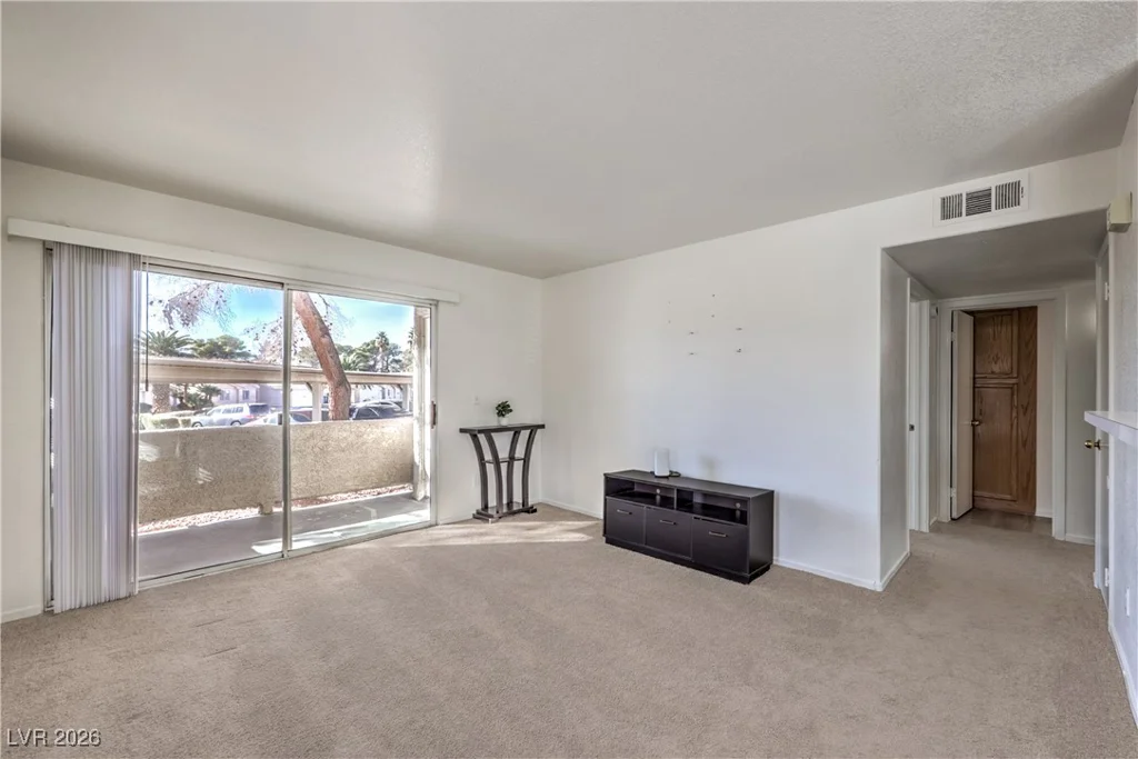 5265 Caspian Springs, Las Vegas, NV 89120