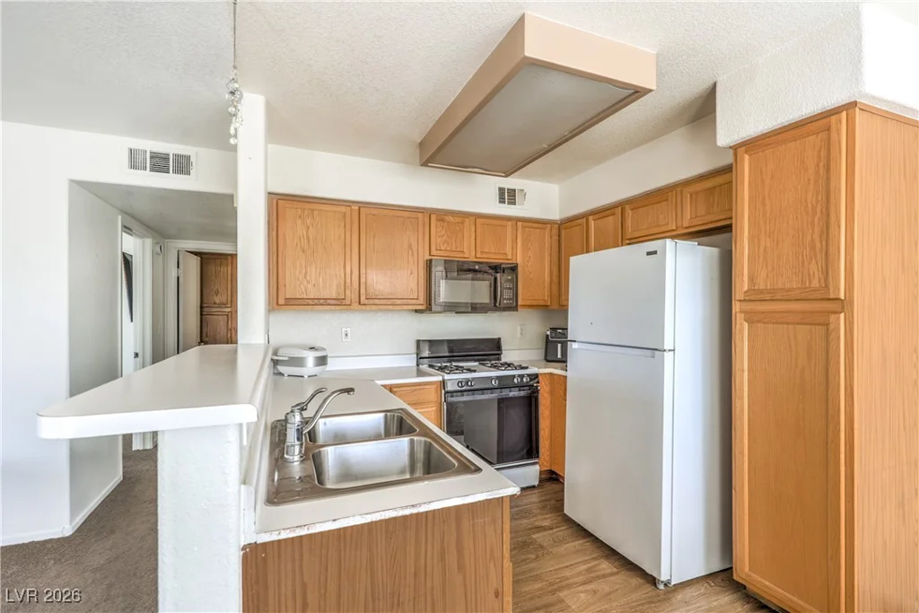 5265 Caspian Springs, Las Vegas, NV 89120