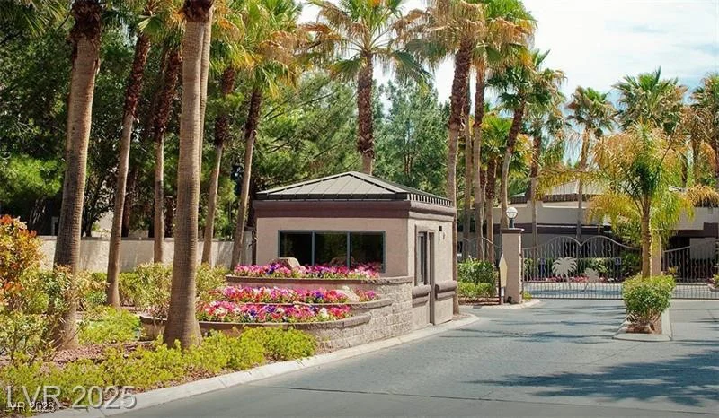 5250 Rainbow, Las Vegas, NV 89118