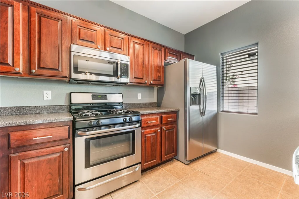 6329 Snap Ridge, North Las Vegas, NV 89081