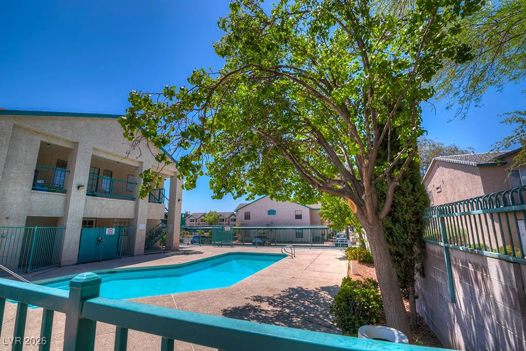 5121 Lindell, Las Vegas, NV 89118