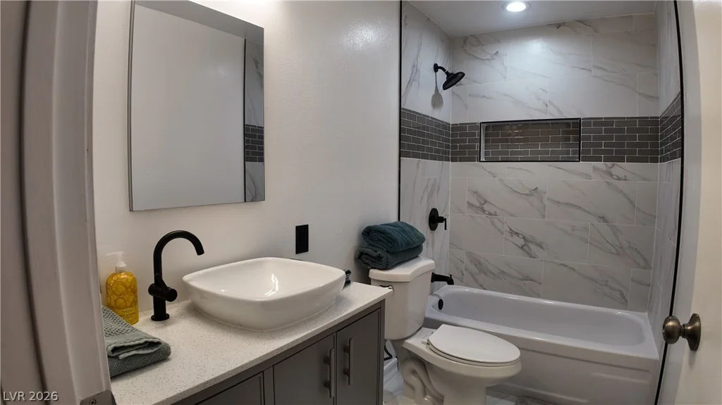 4429 Rimcrest, Las Vegas, NV 89121