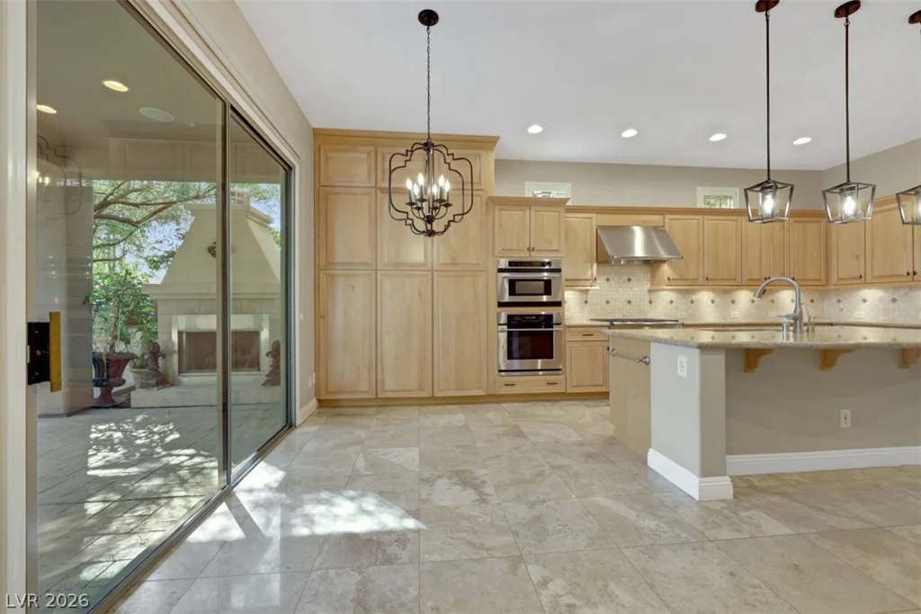 15 Oro Valley, Henderson, NV 89052